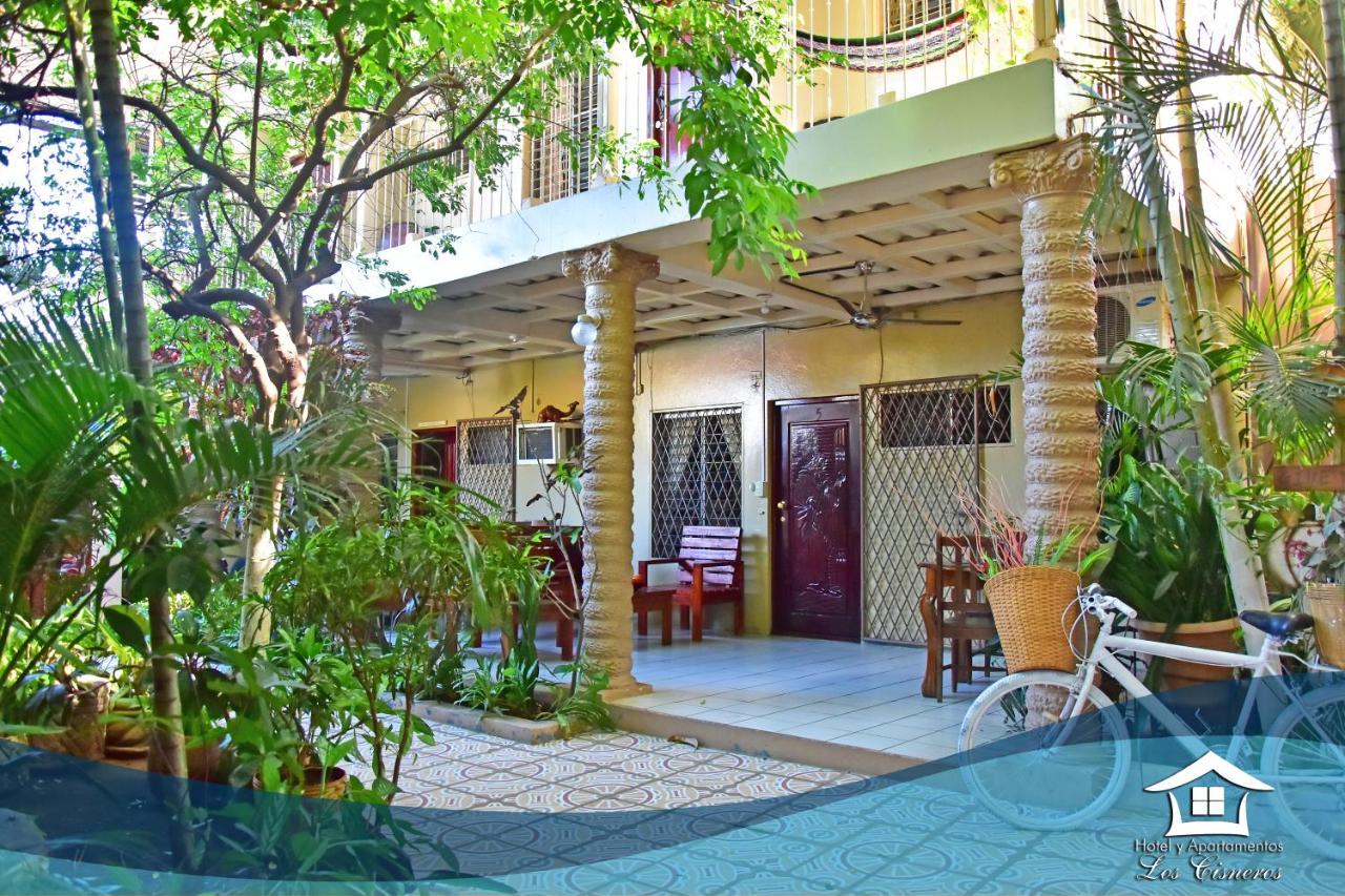 Hotel Y Apartments Los Cisneros Manágua Exterior foto